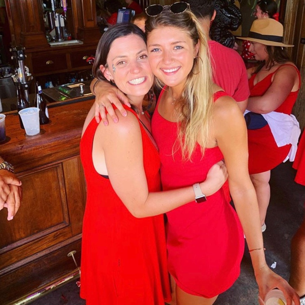 Red Dress - Picture 3 of 3